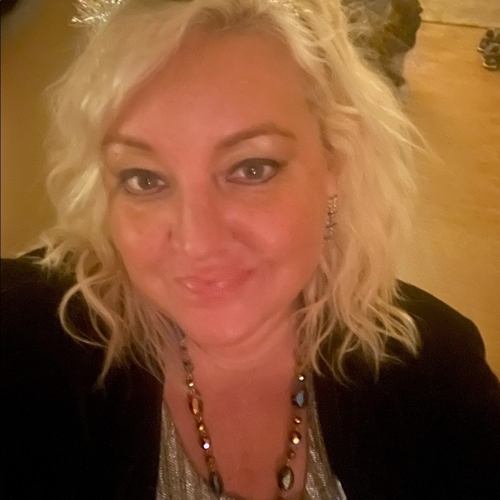 Meet your Posher, Jen